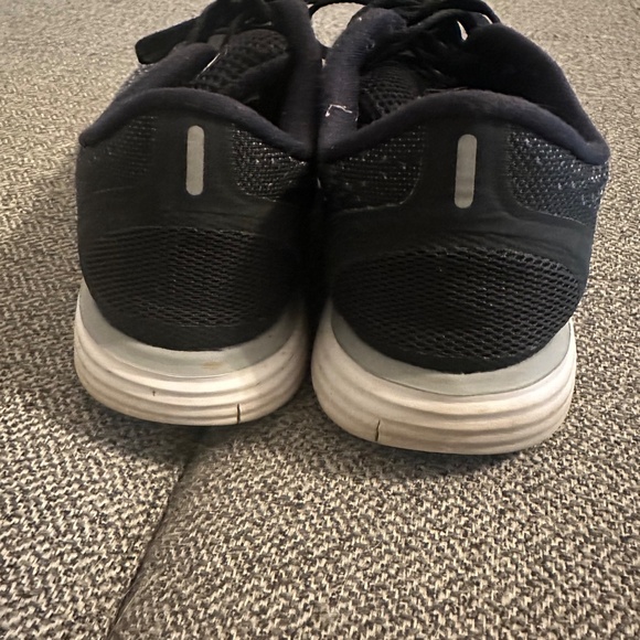 Nike Free Rn Distance Tennis Shoes - Picture 4 of 4